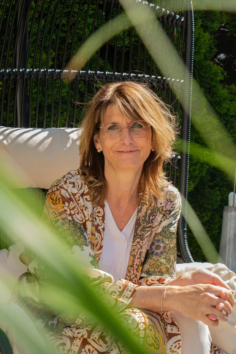 Silvia Pacher in ihrem Garten